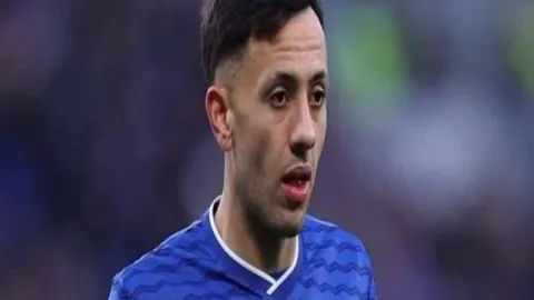 曼联前守门教练盛赞德赫亚稳定出色，奥纳纳表现未达预期